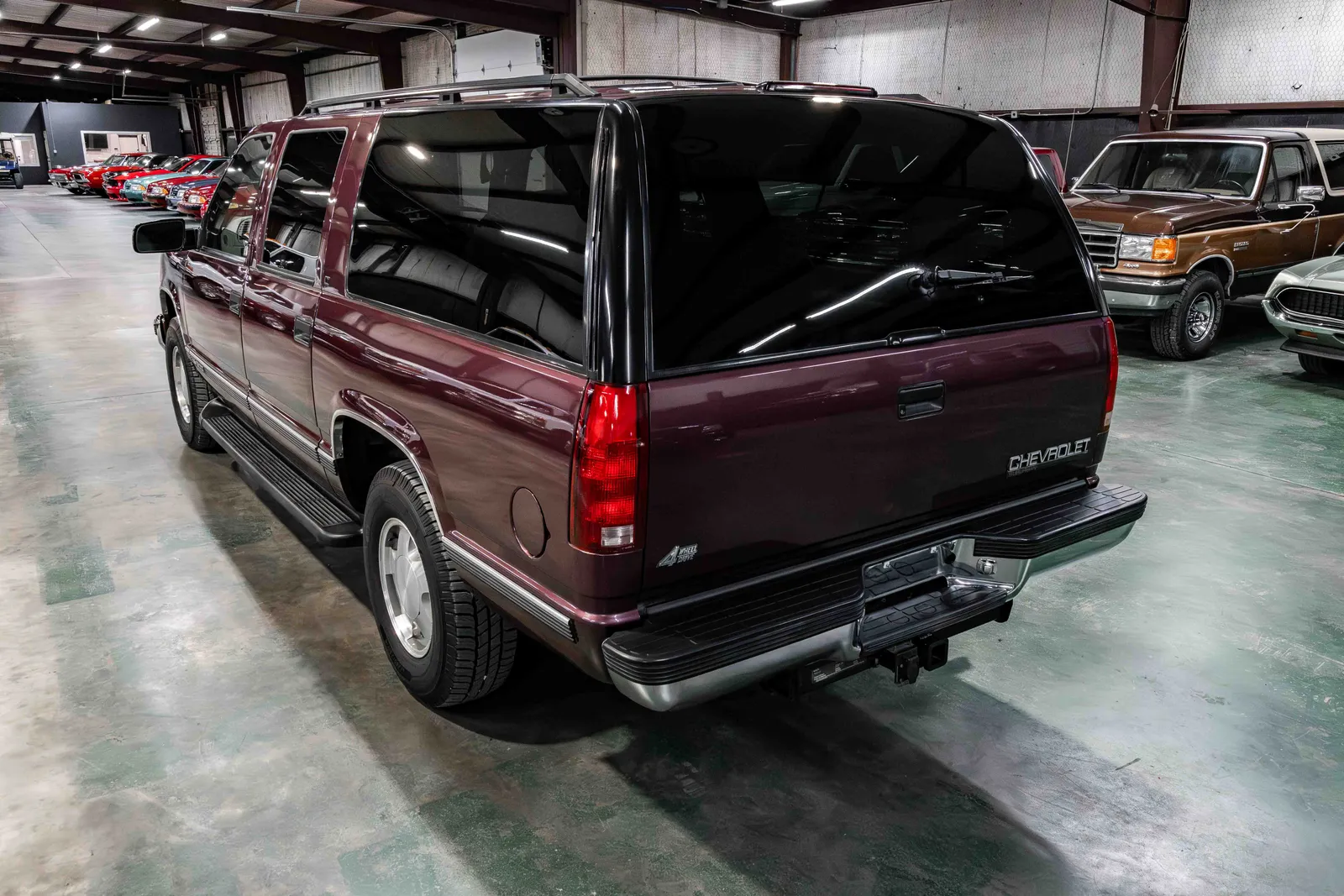 1996-Chevrolet-Suburban-Red Maple Metallic-3GNFK16R3TG160347-35.jpg